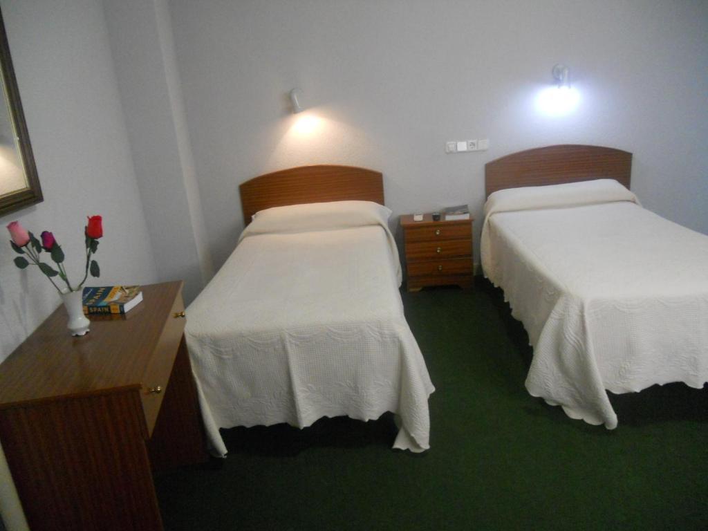 Hostal Olga Мадрид Номер фото