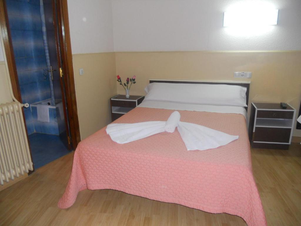 Hostal Olga Мадрид Номер фото